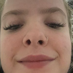 Meet your Posher, Ava